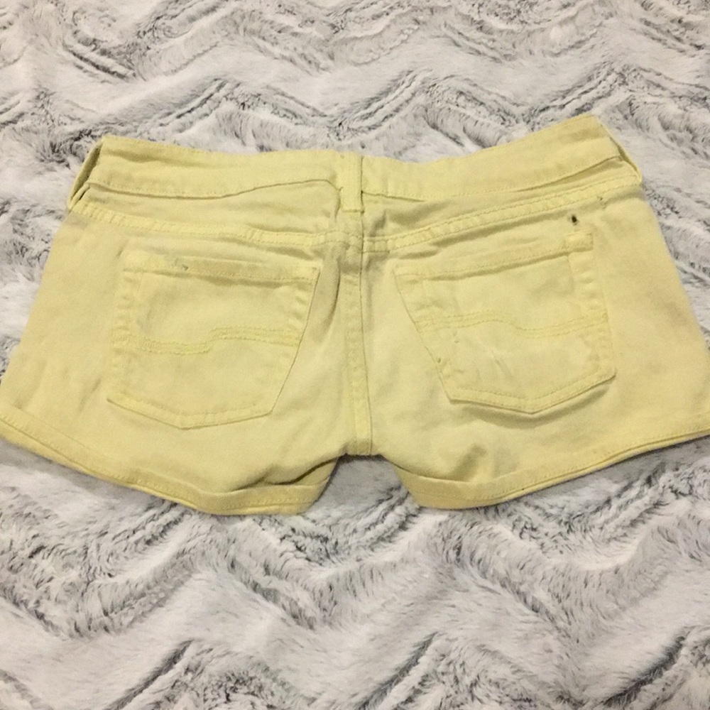 Tilt Shorts - Picture 3 of 5